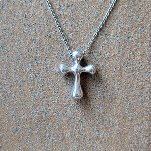 Authentic Tiffany & Co. Elsa Peretti Cross Small Necklace Pendant Silver 925
